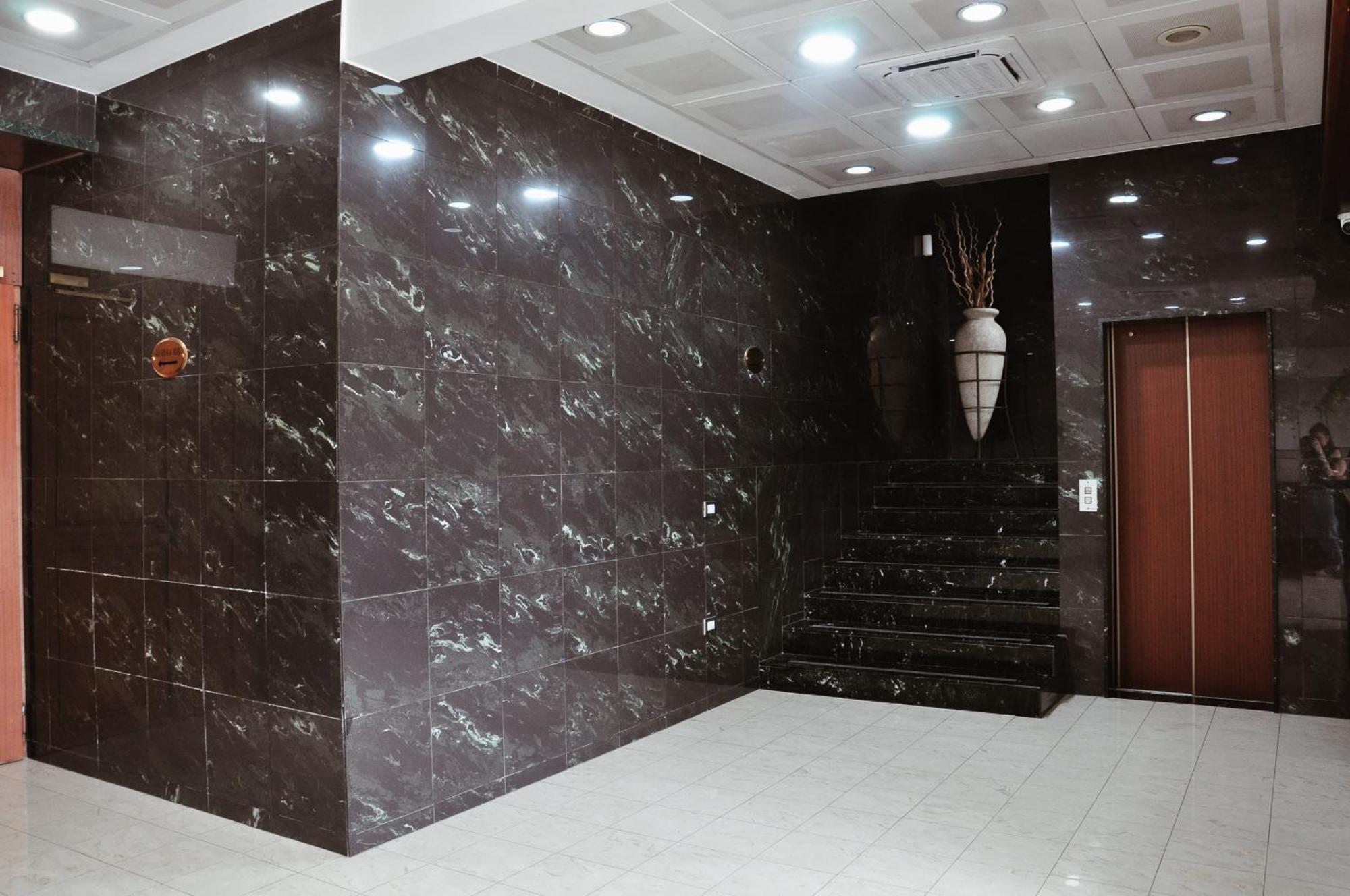 Millennium Gold Hotel Неаполь Экстерьер фото
