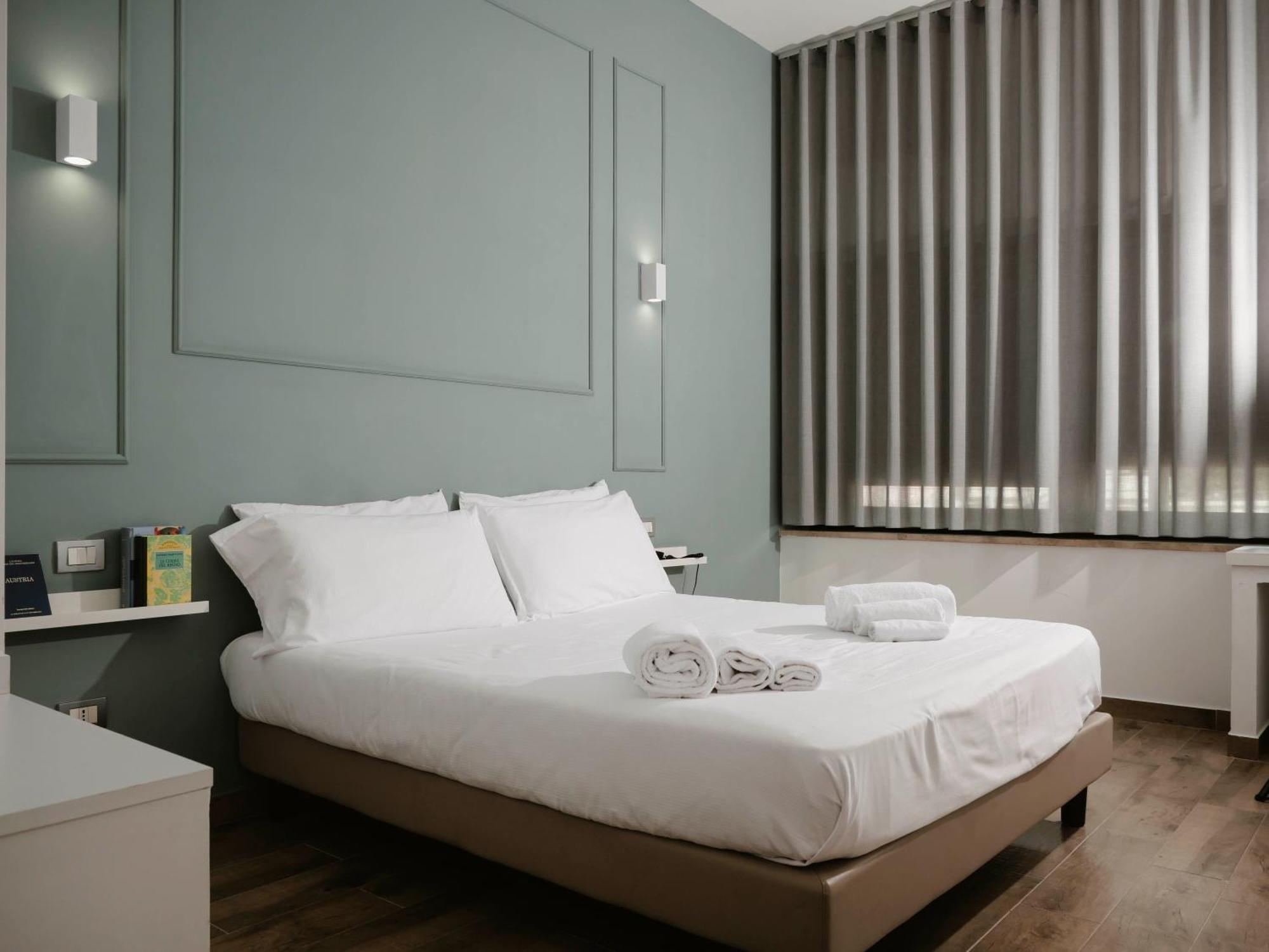Millennium Gold Hotel Неаполь Экстерьер фото