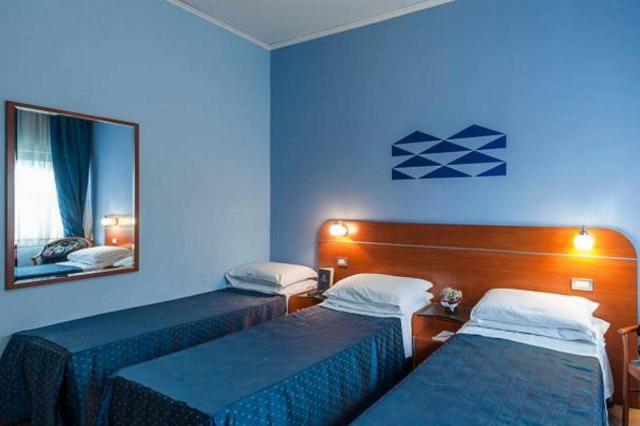 Millennium Gold Hotel Неаполь Экстерьер фото