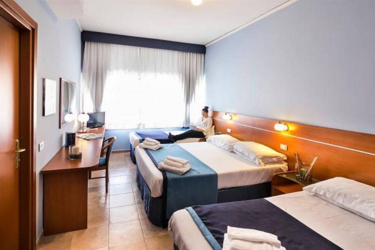 Millennium Gold Hotel Неаполь Экстерьер фото